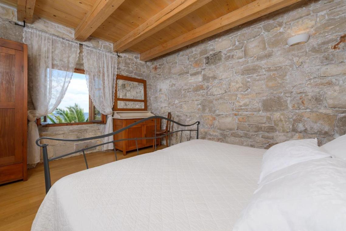 Luxury Beachfront Villa Mare With Private Pool At The Beach Orebic - Peljesac Exterior foto